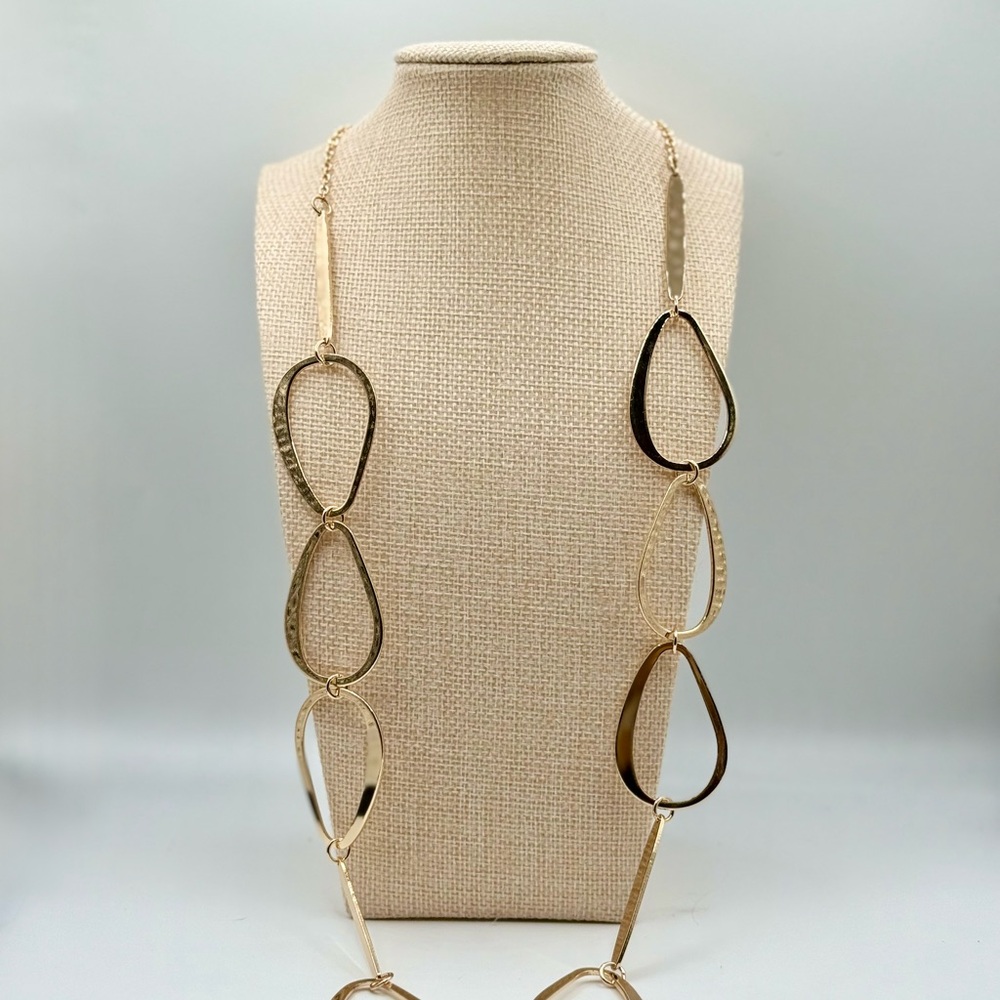 Elegant Gold-Tone Teardrop Necklace